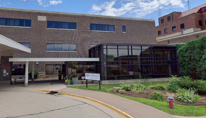 Dubuque clinic building